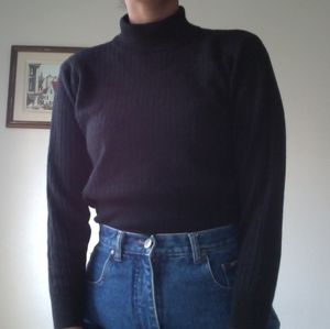 ❤SALE❤ Vintage Danier Black Turtleneck Sweater